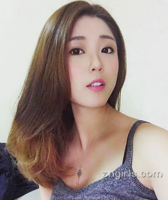 美女超模Annabelle Lin比基尼私房照丰满迷人