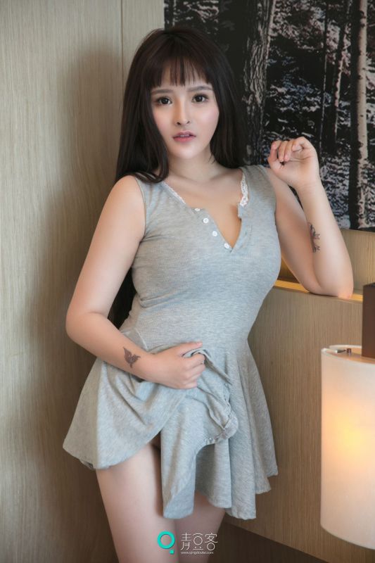 丰满美女杨漫妮塑身内衣写真巨乳诱惑