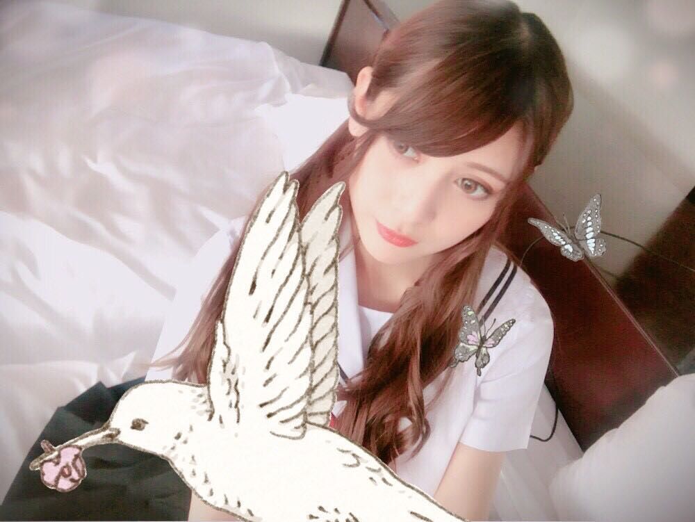 混血美女Angela芽衣性感写真图片