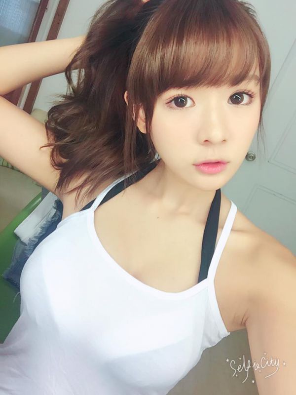 高颜值美女Lisa莉莎私拍养眼图片