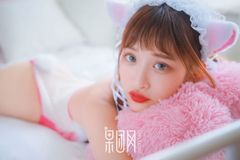 可爱少女little贝壳私房性感写真