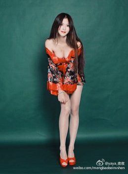 90后邻家美人yaya_夜夜微博私拍美图