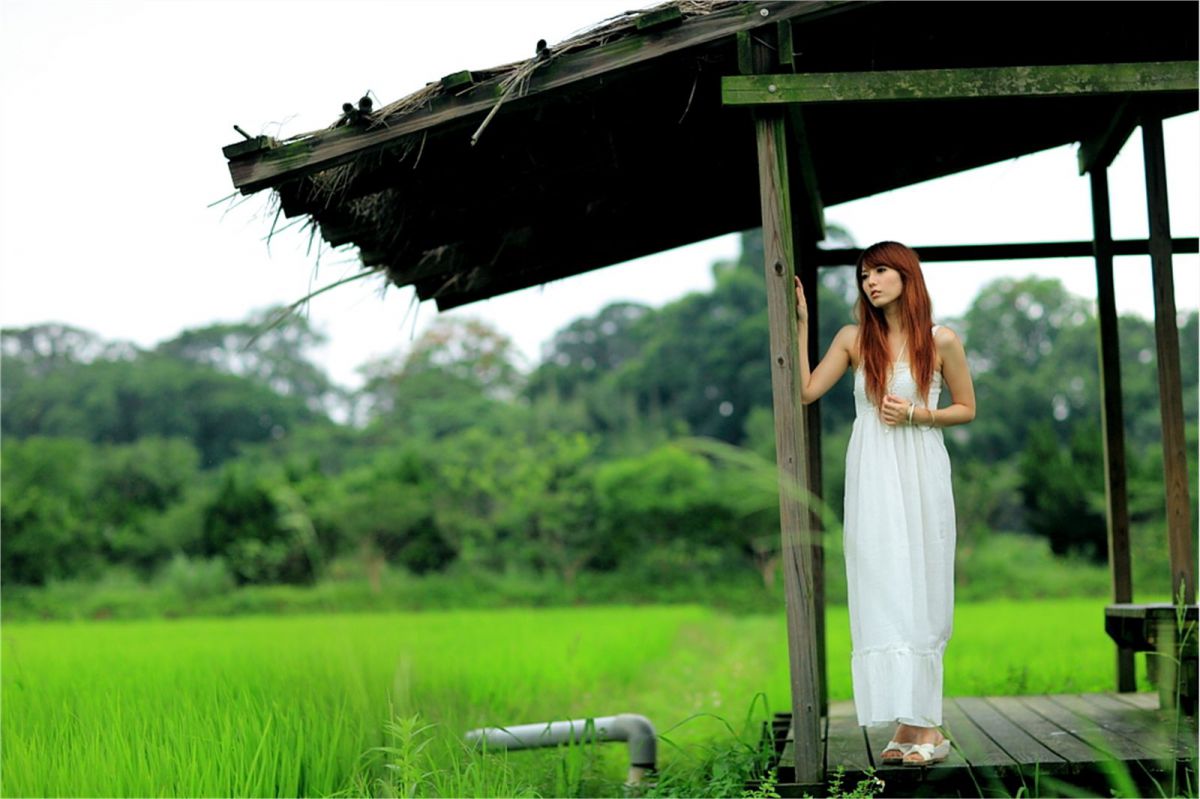 台湾清纯美女小静夏日唯美写真照