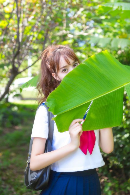 亚洲校园美女日式水手制服性感火辣长腿写真