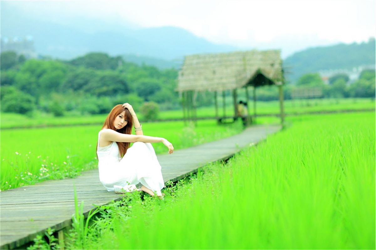 台湾清纯美女小静夏日唯美写真照