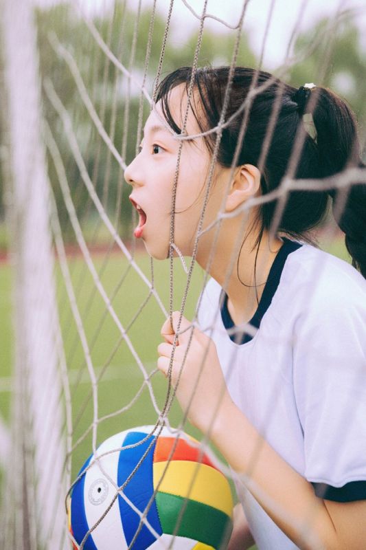 漂亮萝莉美腿体校美女阳光笑容写真