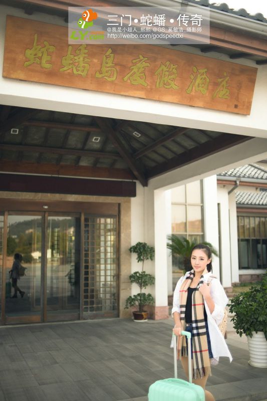 文艺范美女陈熙清新旅拍写真