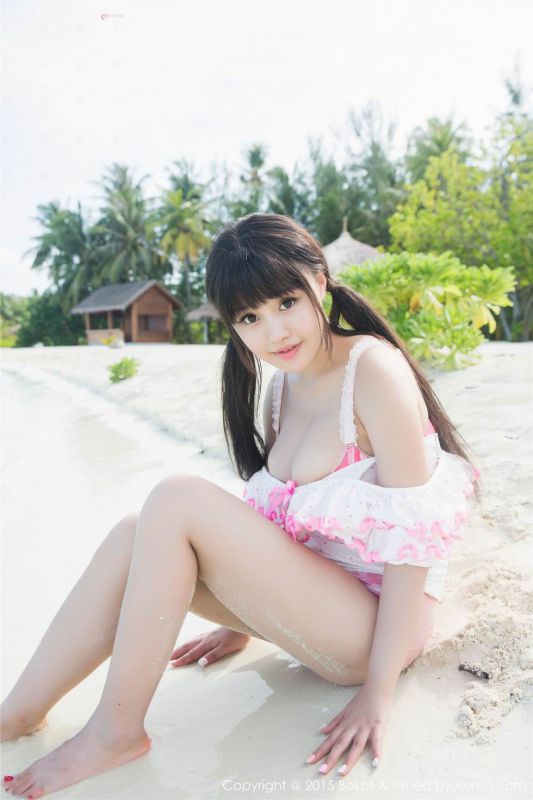 大胸妹子Barbie可儿海边性感写真