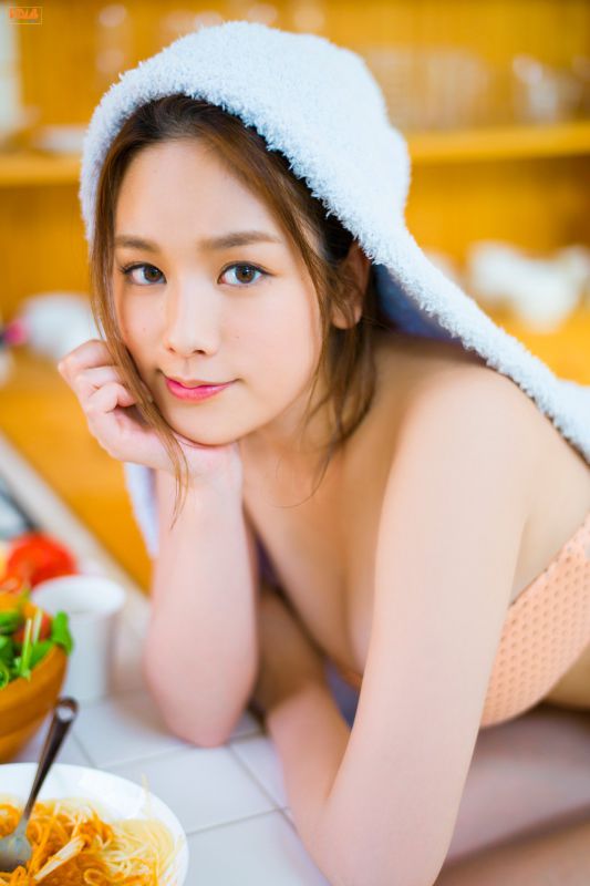 大胸美女私房内衣诱惑写真