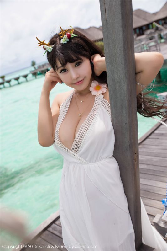 性感比基尼美女Barbie可儿丰臀巨乳旅拍照