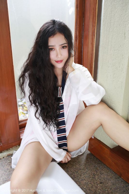 90后美女玛鲁娜Manuela性感私拍图片