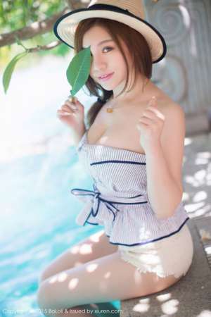 巨乳美女户外性感写真合集