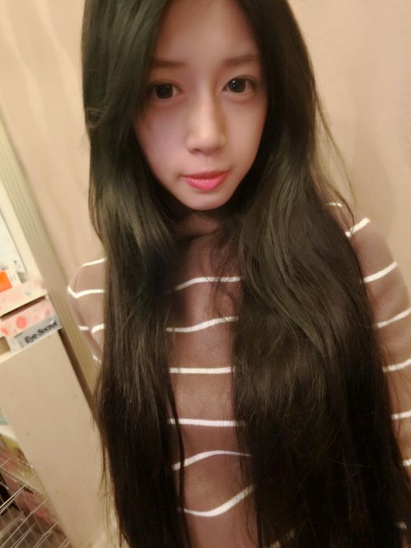 台湾性感美女林婷比基尼自拍照