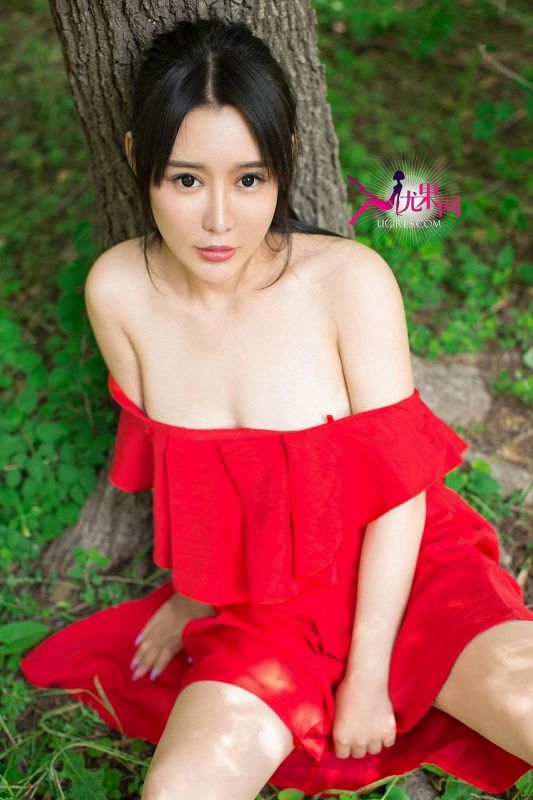 尤果网美女Rita户外性感诱惑写真集