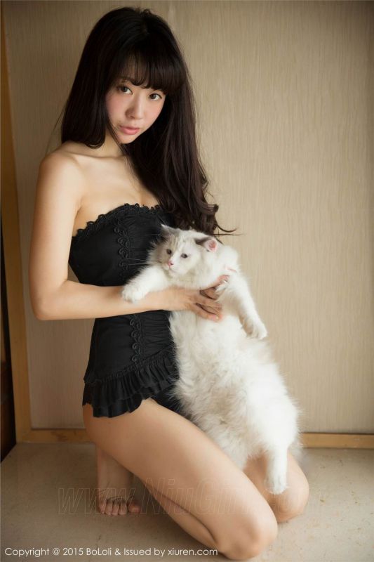 半裸美女Suki朱忆音私房诱惑写真