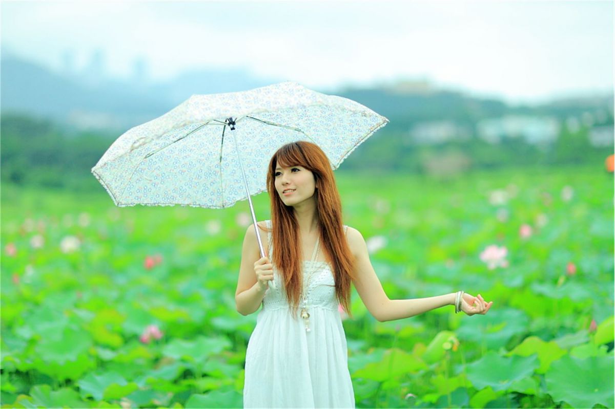 台湾清纯美女小静夏日唯美写真照