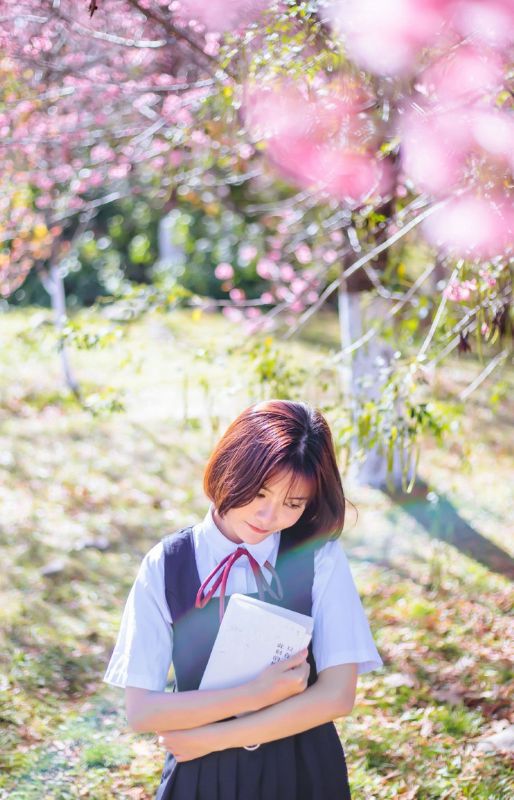 清纯校园女大学生户外公园艺术摄影唯美写真