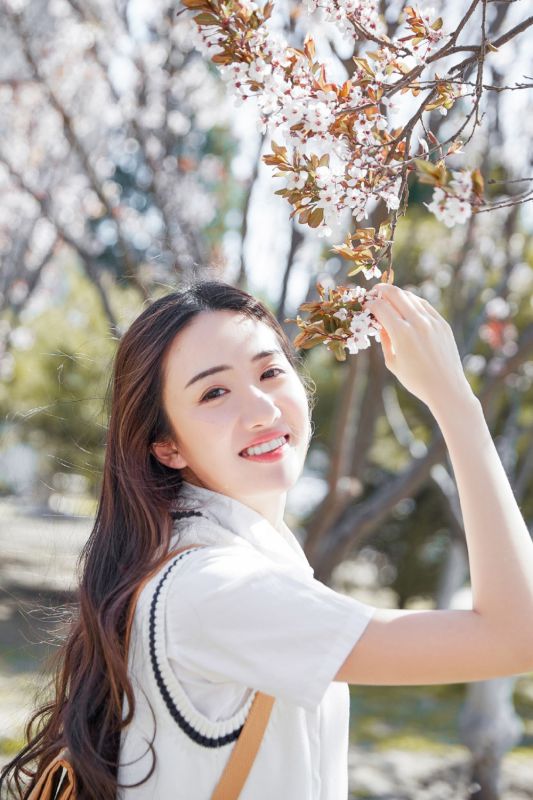 清纯校园美女户外养眼唯美小清新个人写真摄影图片