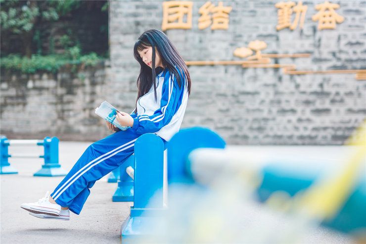 校园美女班花青涩稚嫩活力清纯运动服女神写真