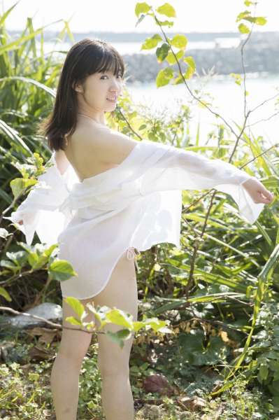 山岸理子 Riko Yamagishi