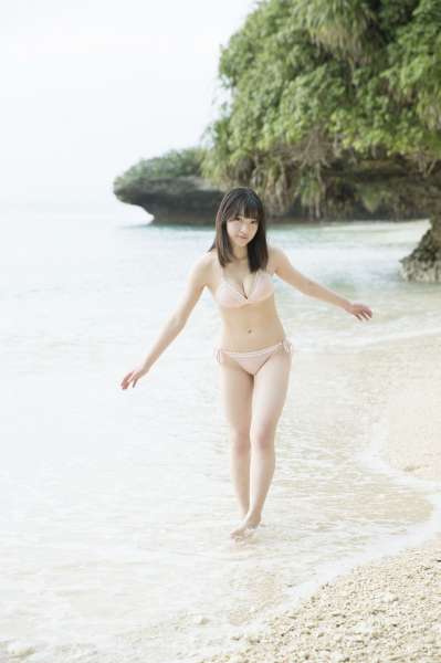 山岸理子 Riko Yamagishi