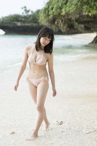 山岸理子 Riko Yamagishi