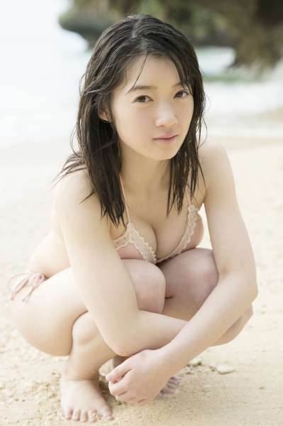 山岸理子 Riko Yamagishi