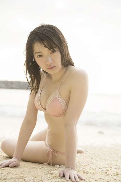 山岸理子 Riko Yamagishi