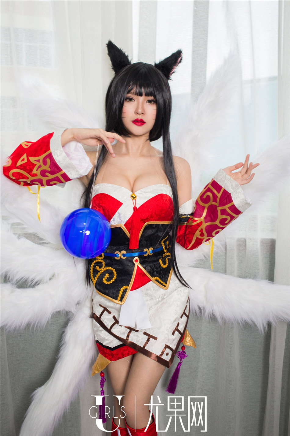 性感嫩模香川颖白皙巨乳COSPLAY诱惑小狐狸美图